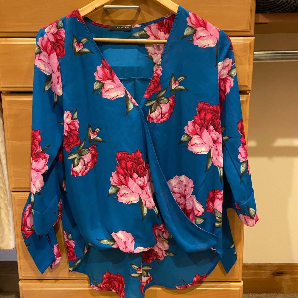 Floral West Kei Top, Like new